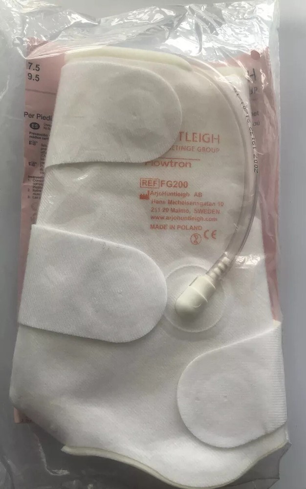 ONE PACK EACH FLOWTRON FG200 (US(M) 7.5)