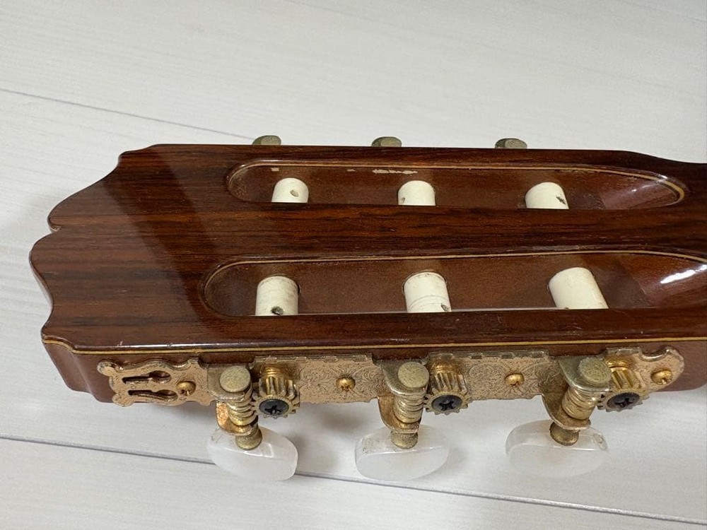 Takamine Classical Guitar Model 30 USED