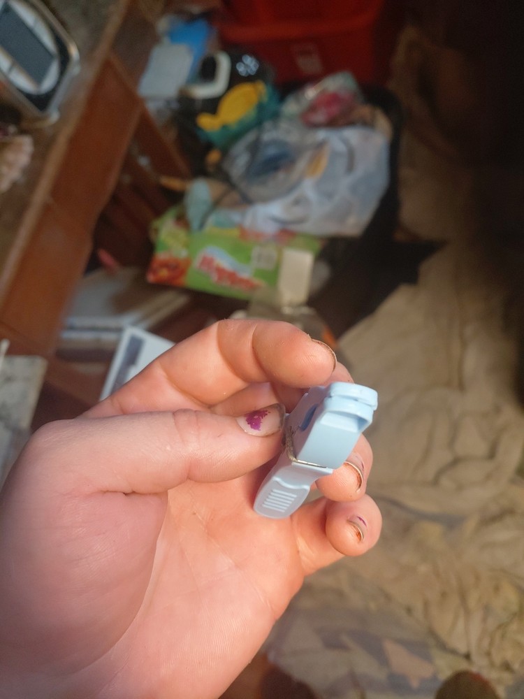 Plastic Clothespin X1