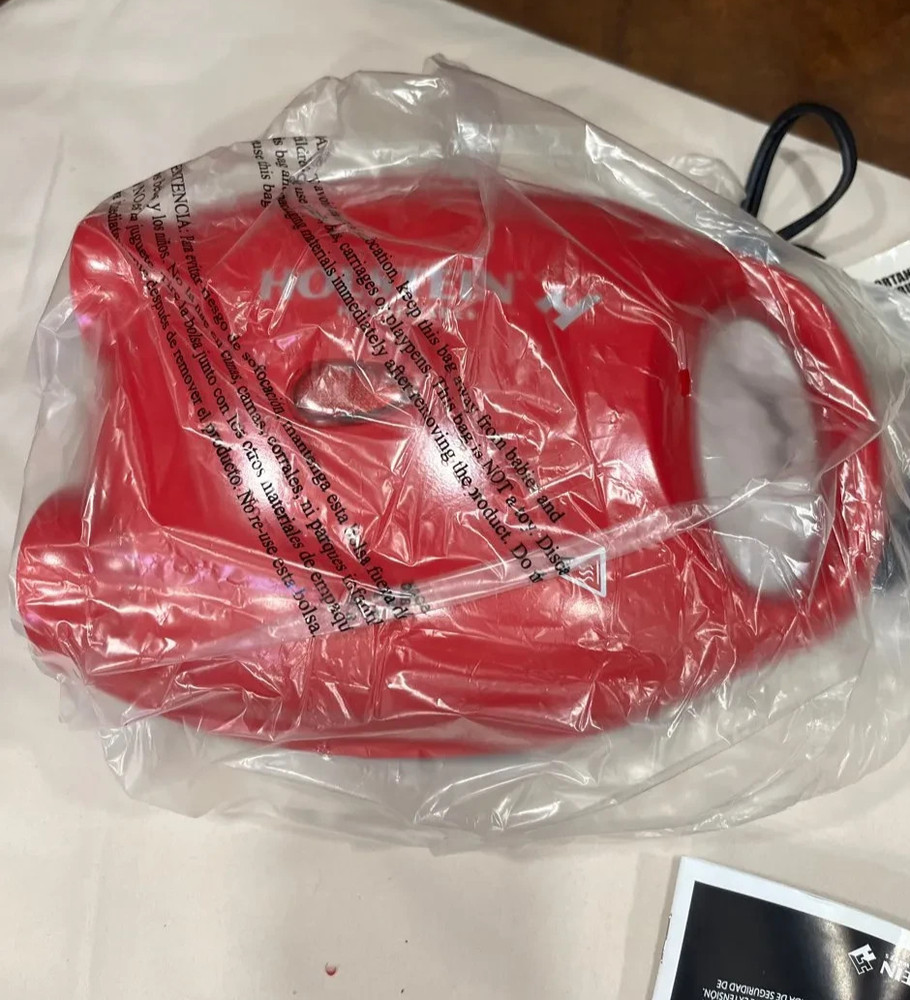 Holstein Cupcake Maker NEW IN BOX