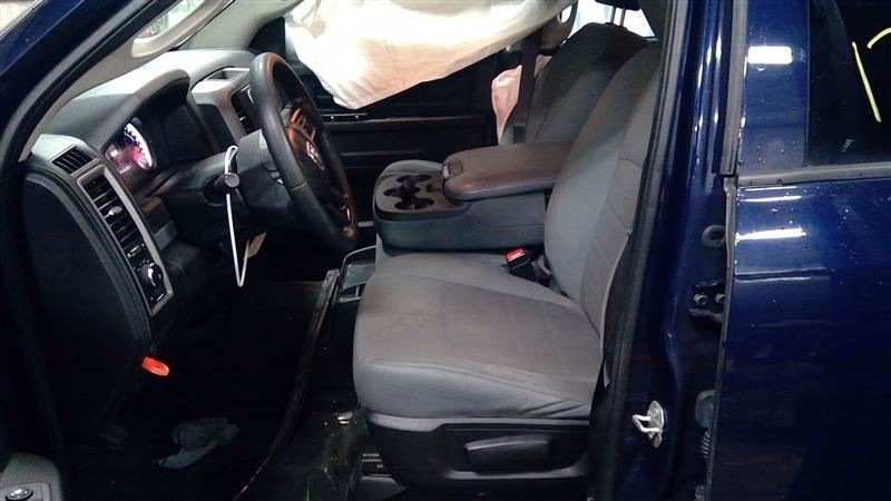 17 18 RAM 1500 Air Shutter