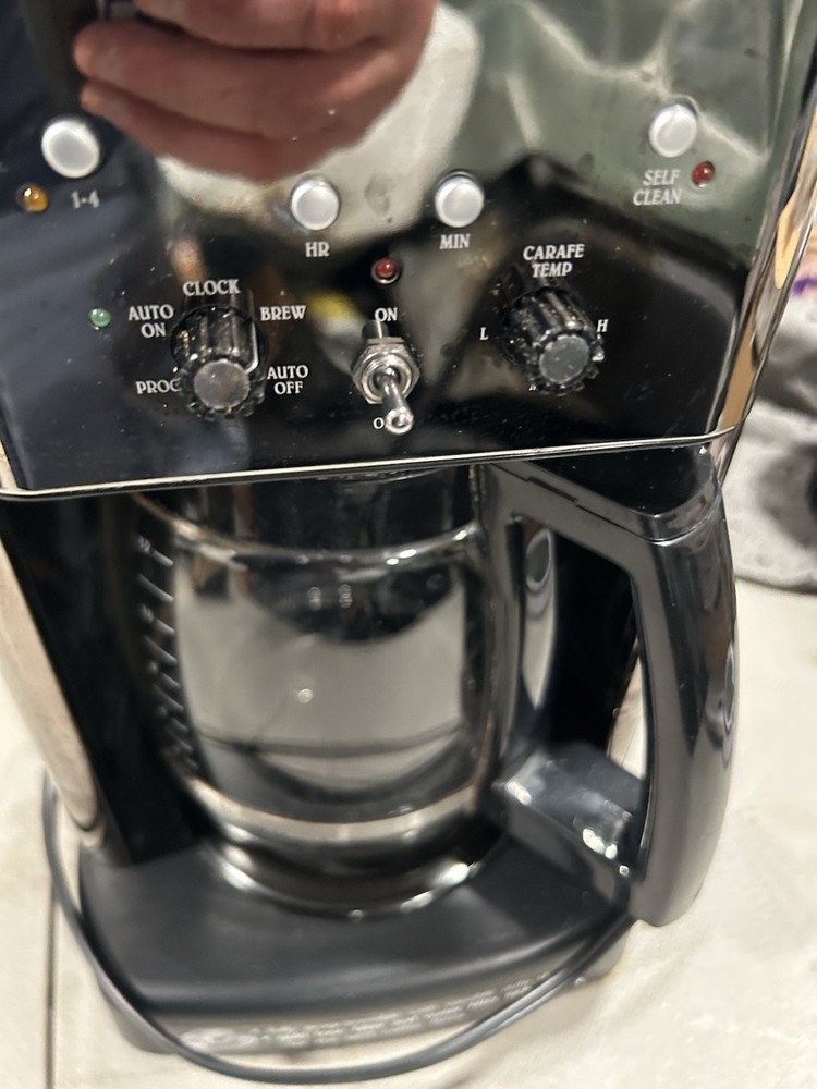 cuisinart coffee maker Model DCC-1200BCH