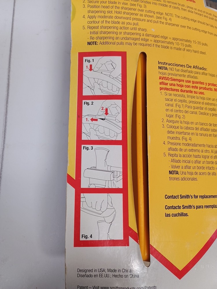 SMITH'S Axe and Machete Sharpener -Cleaning Brush in Handle