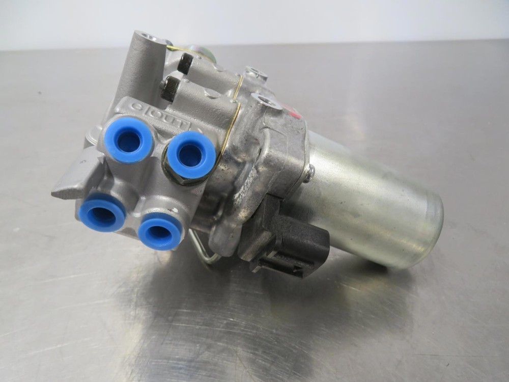 EB979 2006 06 HONDA VFR 800 INTERCEPTOR FRONT ABS MODULATOR