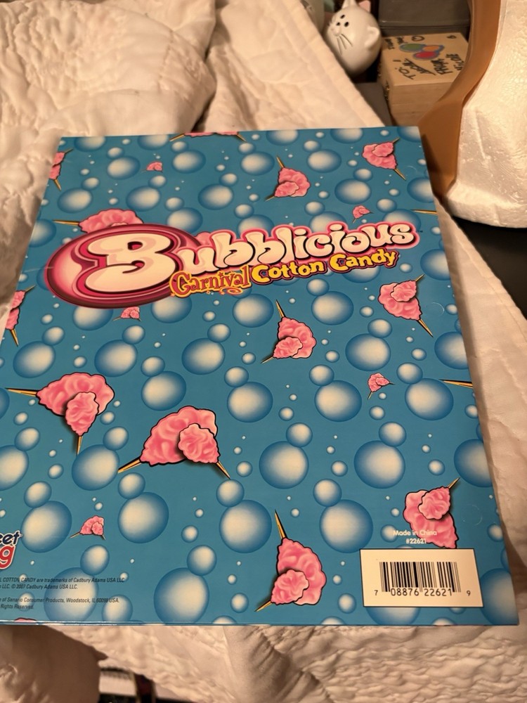 2007 Bubblelicious Three Ring 2 Pocket Folder