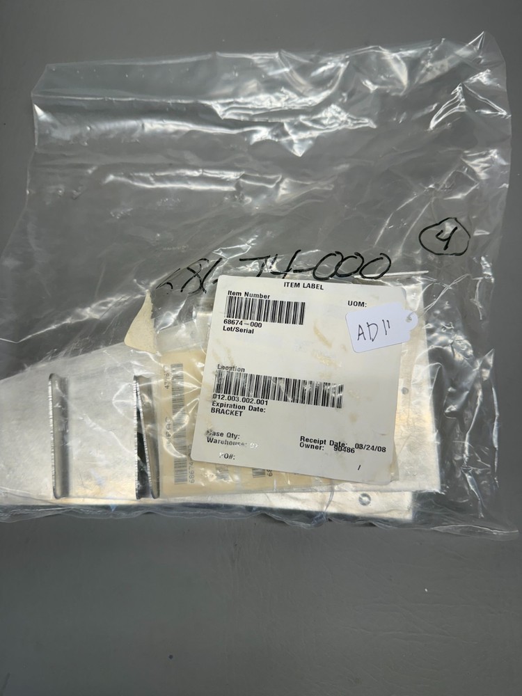 68674-000 Piper Bracket Assy