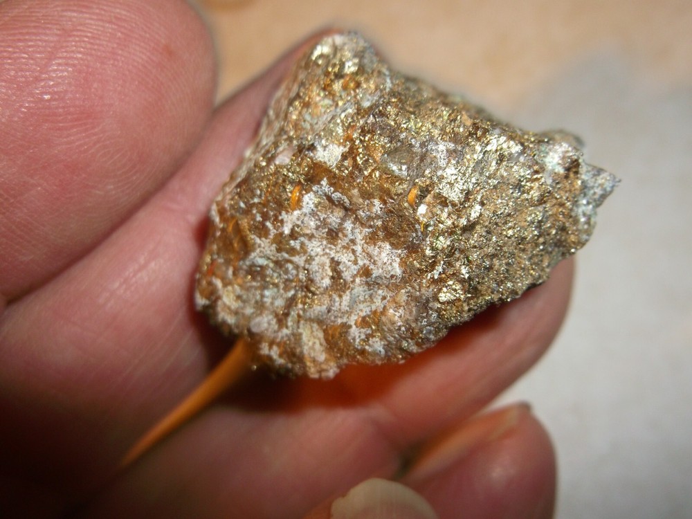 Gold, silver, copper, 24 grams samples ,ore high grade .