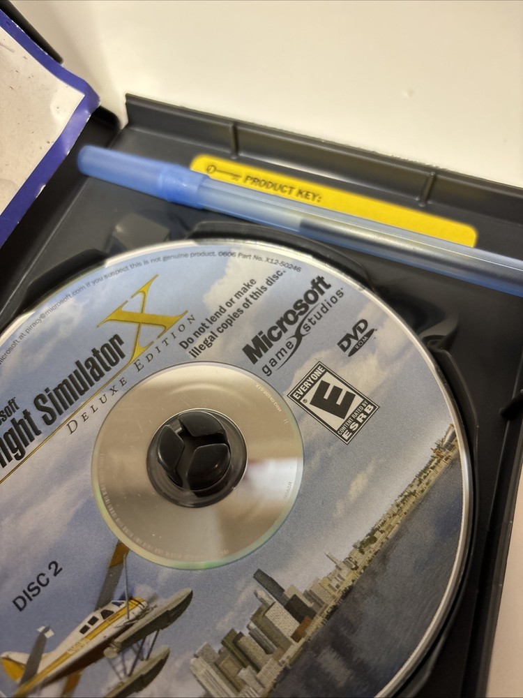 Microsoft 2006 Flight Simulator X Deluxe Edition PC Game Windows