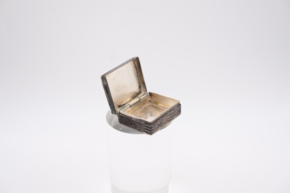 Antique Hallmarked Foreign Silver Painted Patterned Trinket  Pill Box Mini Small