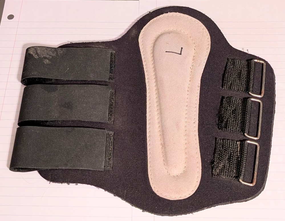 Horse Protection Boots Size: Medium #12A 4 Piece's