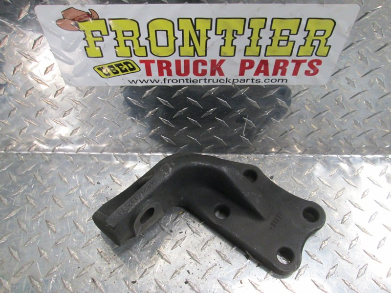 Mercedes Engine Mount 01-26838-001 (548-10129)