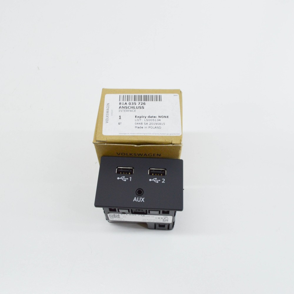 NEW AUDI A3 8V EXTERNAL AUDIO SOURCE CONNECTOR 81A035726