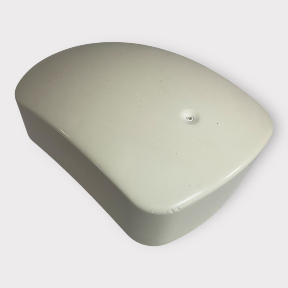 Raymarine STBD END-CAP for ALL Open Array Antennas 4' & 6' "SLIGHTLY DISCOLORED"