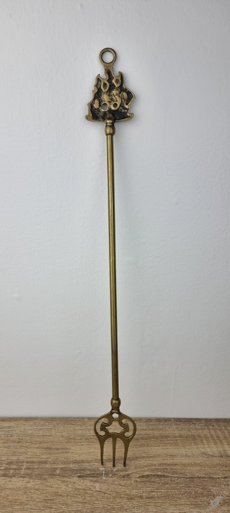 Vintage Brass Fire Side Toasting Fork Ship On Handle
