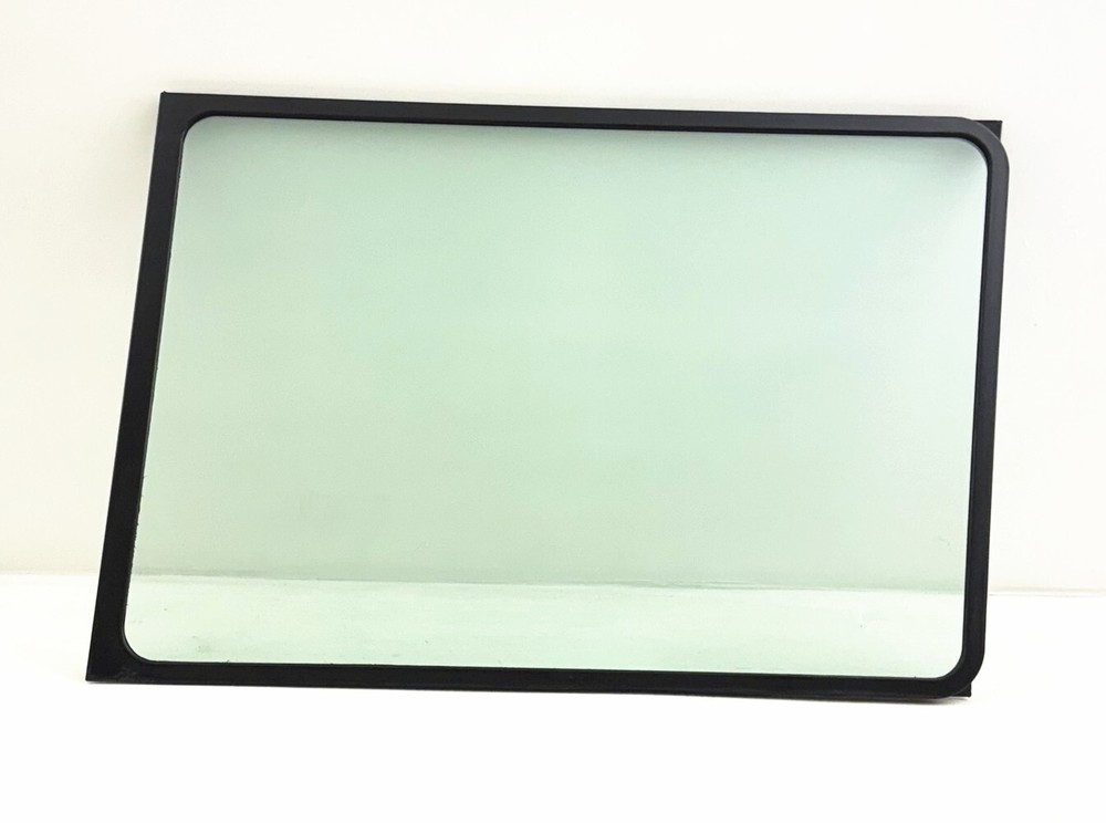 Driver/Left Side Front Windshield Window Glass For Peterbilt 200 / 3-Series