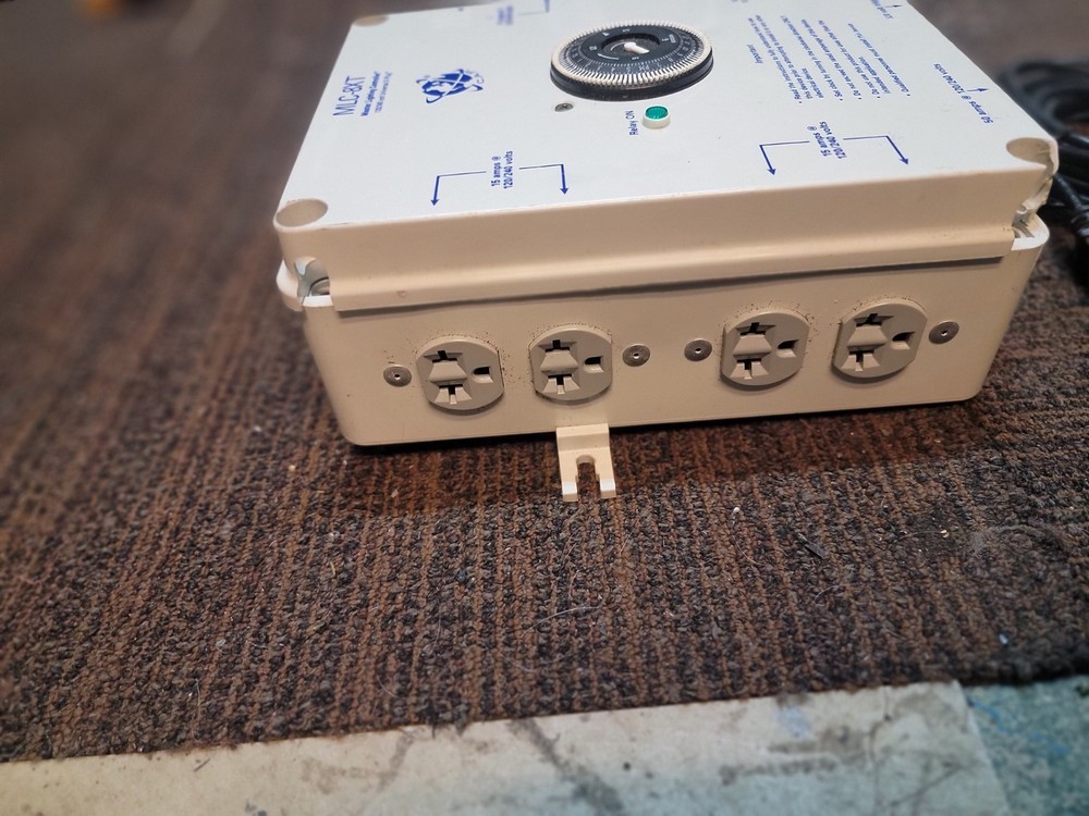 MLC-8XT Master Lighting Controller 120/240 Volt 50 Amp