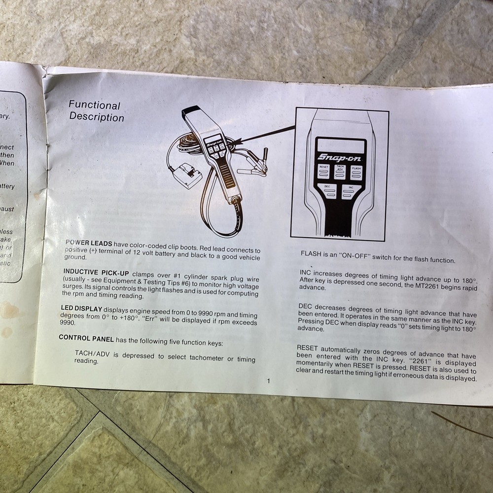Snap On Computerized Tach/Advance Timing Light Model MT2261 with Case