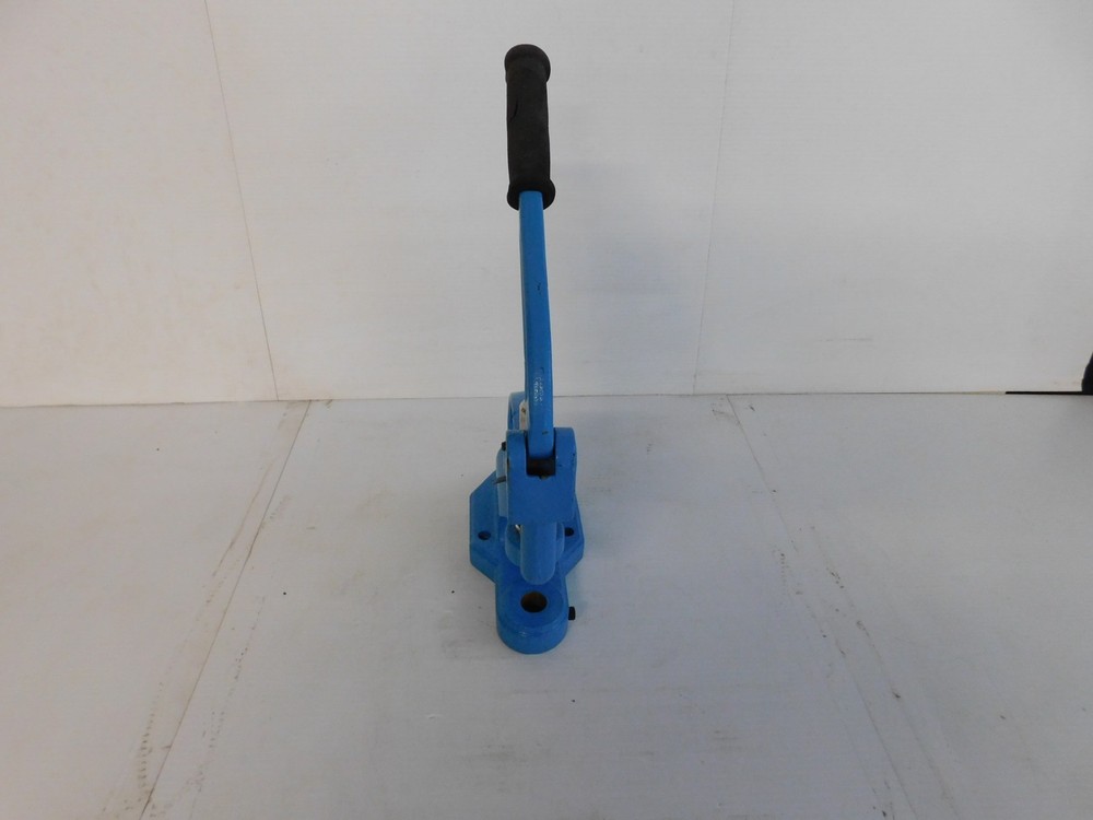 ^^ HAND PRESS GROMMET MACHINE (PLM99)