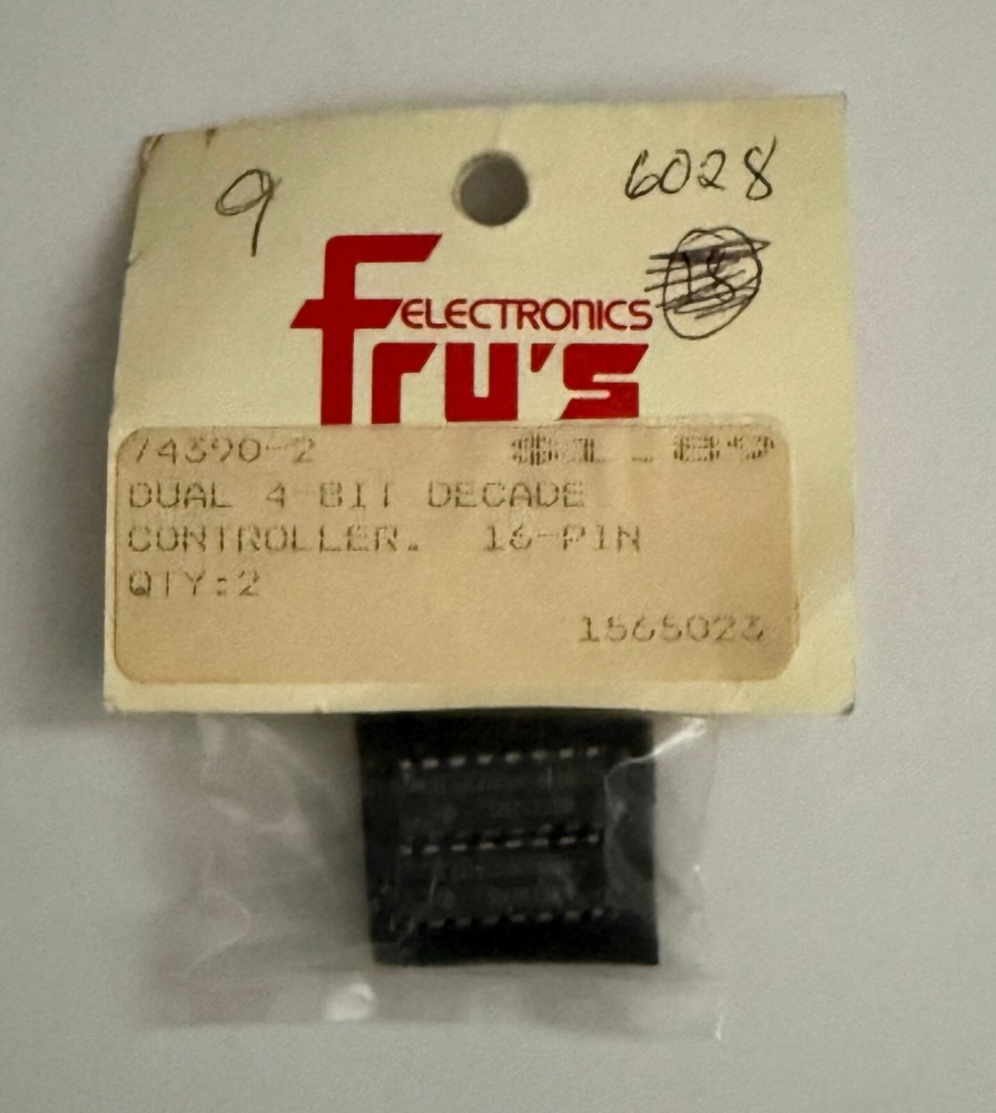 2ea Texas Instruments SN74390N DUAL 4-BIT DECADE AND BINARY COUNTERS