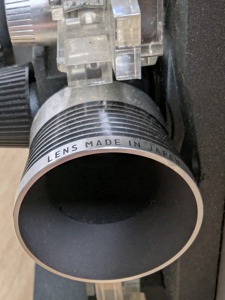 Bell & Howell Autoload Super 8 Projector 357B Motor Runs Needs Bulb