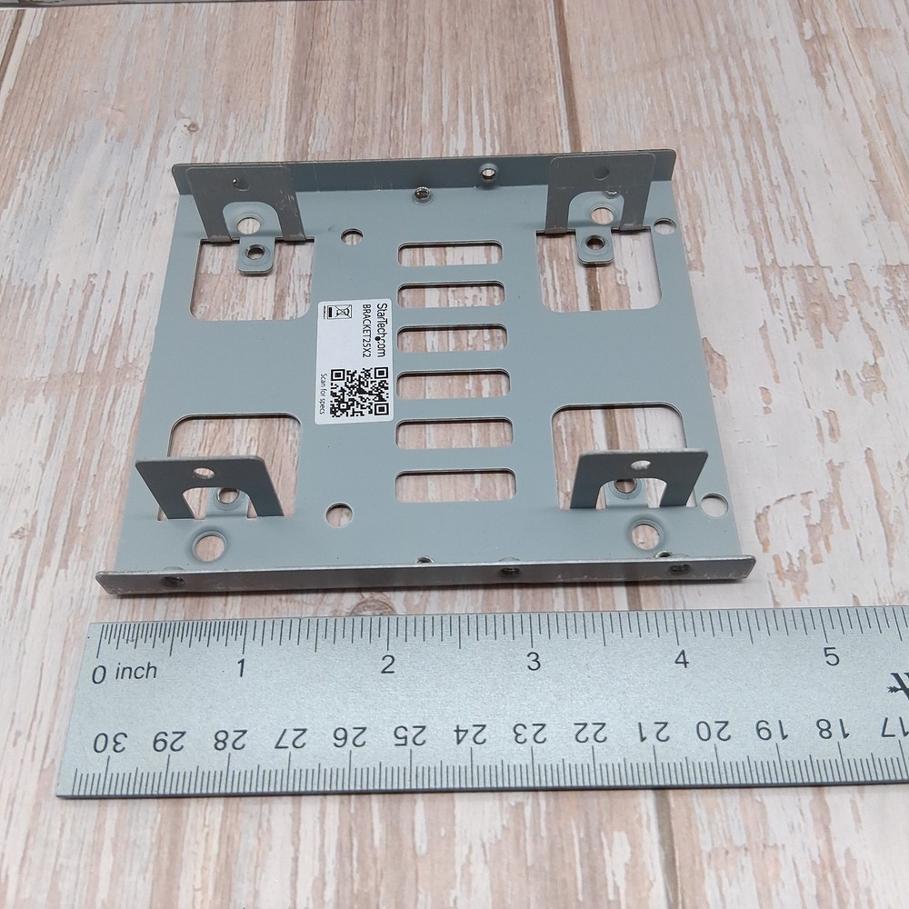 StarTech 3.5" Mounting Kit for 2.5" SATA SSD/HDD Part# Bracket25X2 Open Box