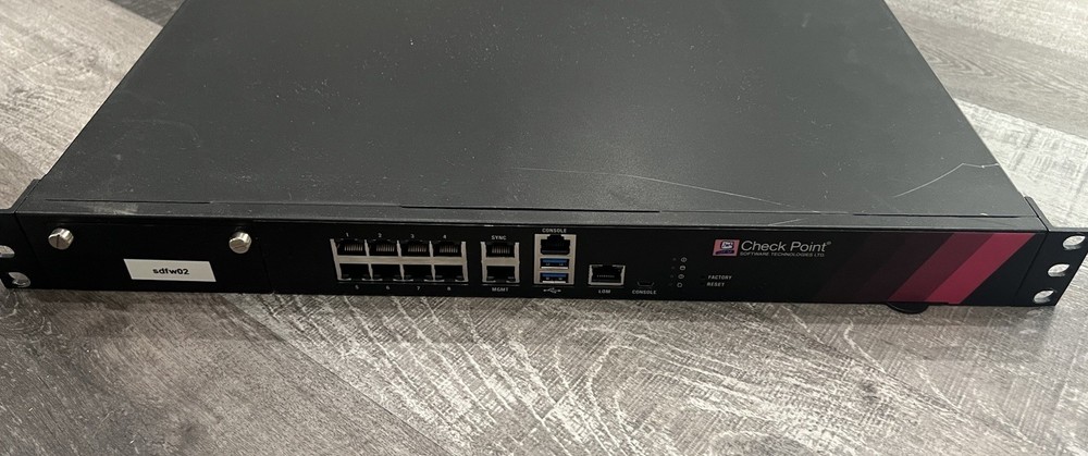 Check Point PL-10 Security Gateway Firewall Appliance (READ)