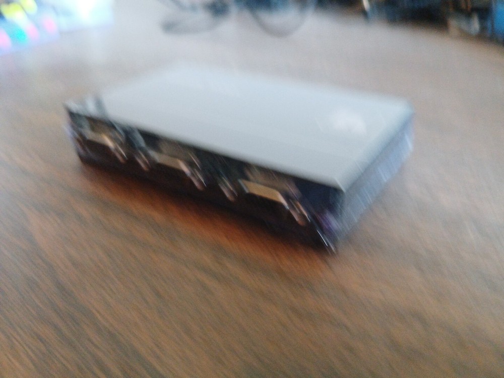 KRAMER ELECTRONICS VP-400 1:4 Computer Graphics Video Distribution Amplifier