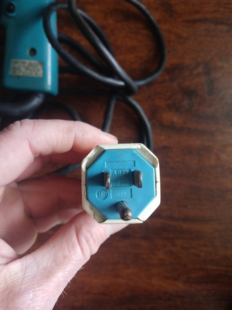 Makita Drill 10mm DP3720 Variable Speed Corded Drill