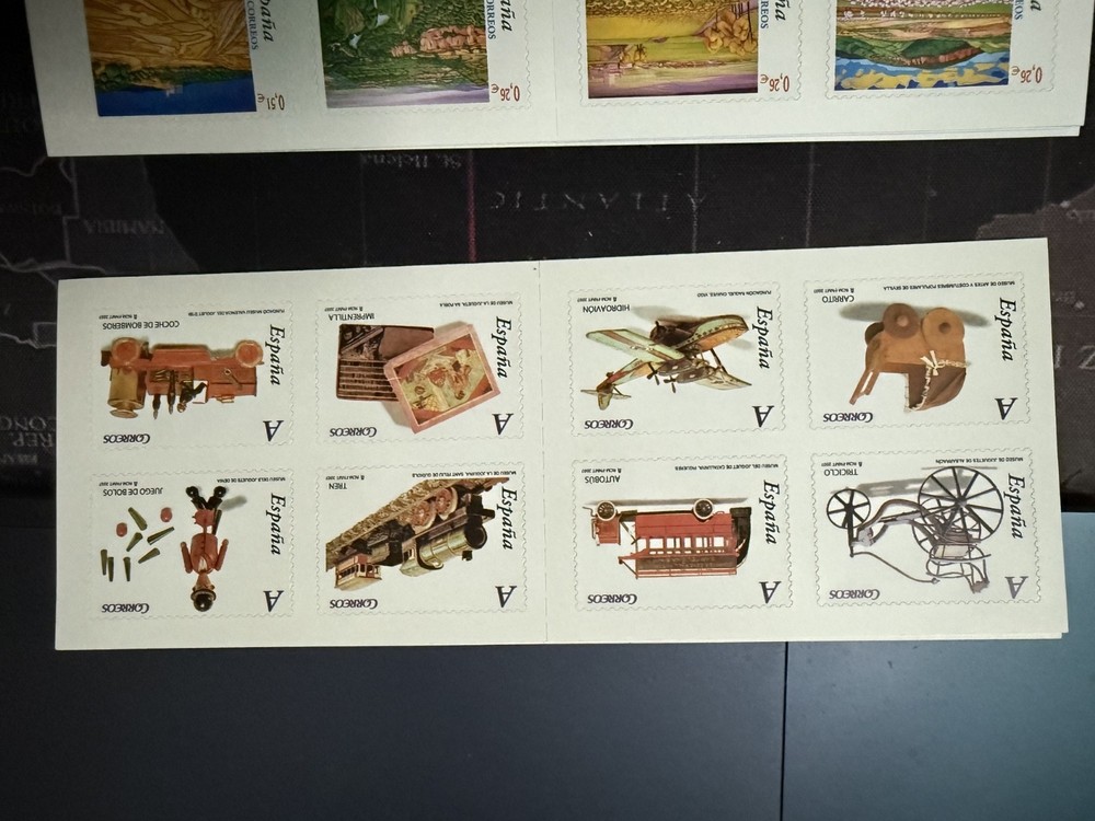 spanish stamp booklets various issues 3 sets 2 at .25e and 1 A