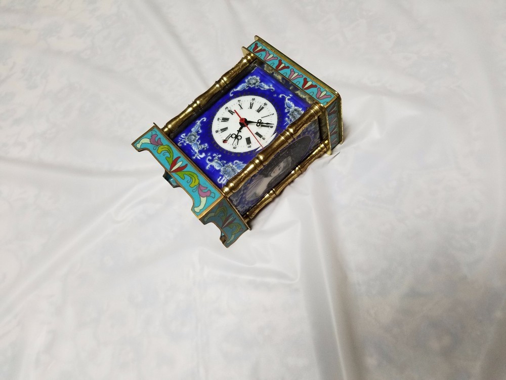 CLOCK - CLOISONN'E WIND UP CLOCK - GREAT DECORATOR PIECE