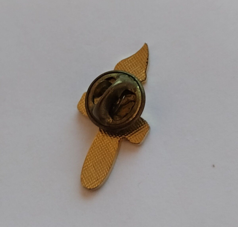 84 ILLINOIS 85 Red Cardinal Bird Tack Pin
