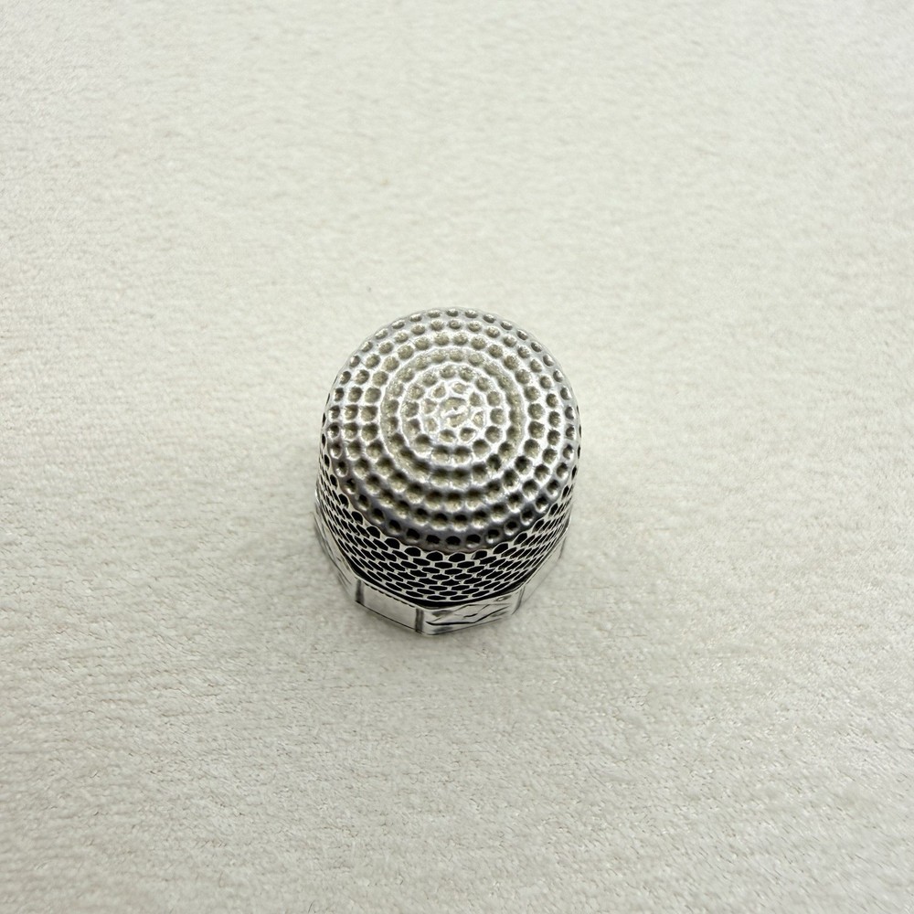 Antique Sterling Silver Geometric Pattern Thimble Sewing Accessory Collectible