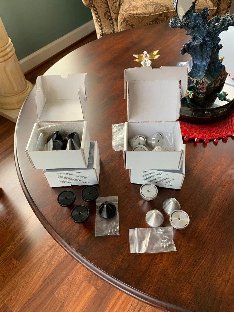 Cold Ray Ceramic Black & Ceramic Silver 4 per box Vibration Control Cones