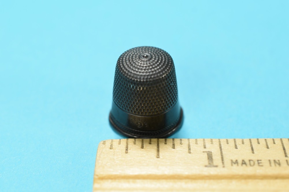 Vintage Sterling Silver #9 Thimble -- 2069