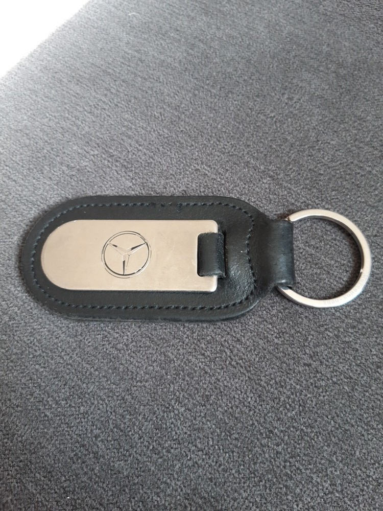 Genuine Mercedes Guildford leather Keyring