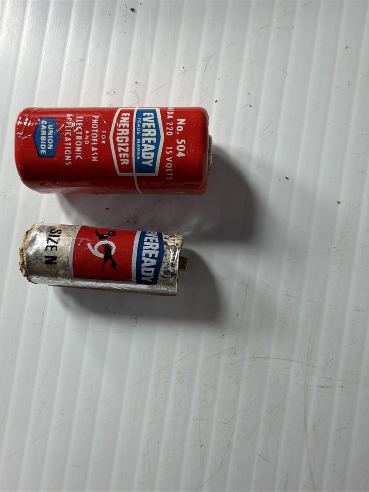 Triplett Model 310- TEL Type 1Handheld Volt-Ohm Meter w/leads Untested