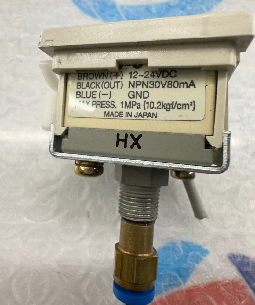 SMC ISE4-01-25 Digital Pressure Switch Sensor 12-24 VDC