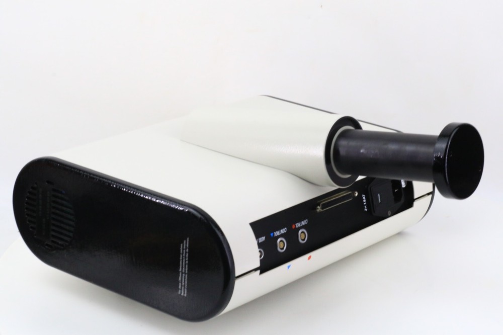 LEICA TYPE MEL61 SURGICAL MICROSCOPE LIGHT SOURCE CONTROL UNIT M695 / 445497