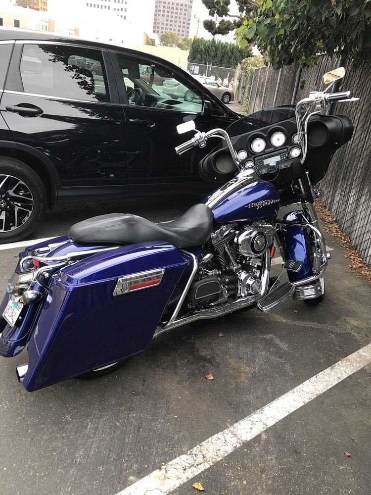 Deep Cobalt Blue stretch saddlebags4 Inch Stretched hardware 4 Harley Davidson