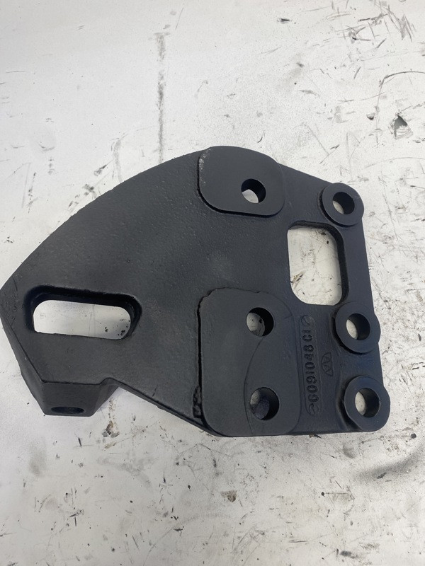 2012 International Maxxforce 15 Engine Mount 6091048C1 (548-13132)