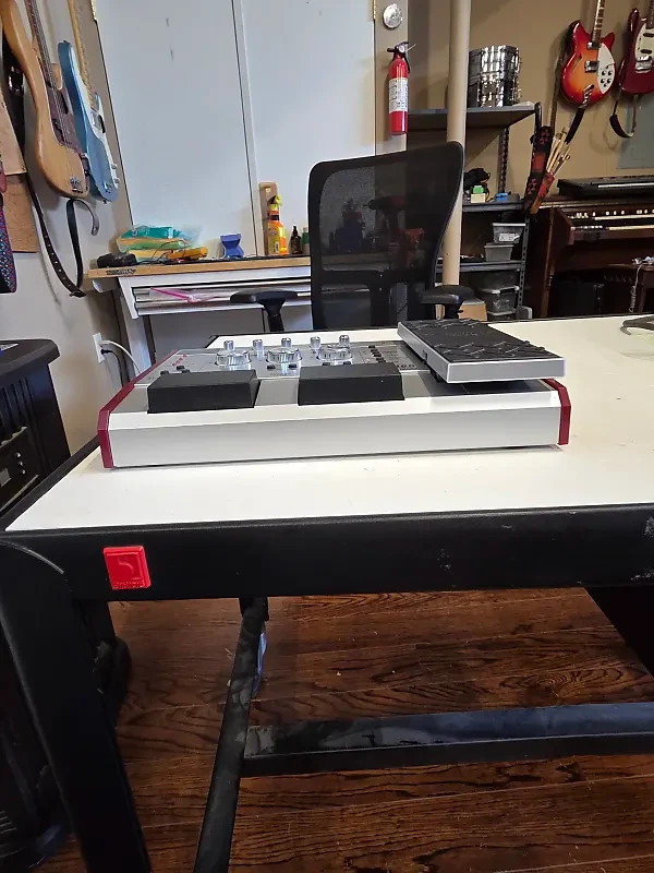 Korg Toneworks AX10B Multi Effects Pedal