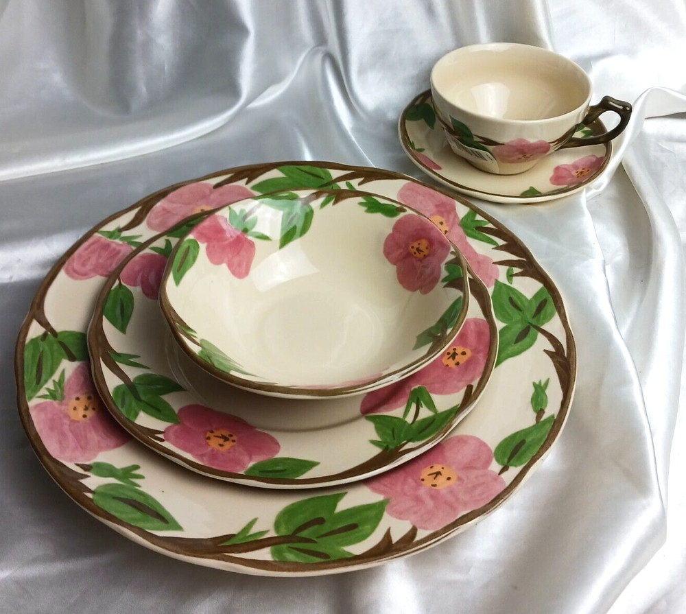 FRANCISCAN DESERT ROSE 5 PIECE DINNER SET