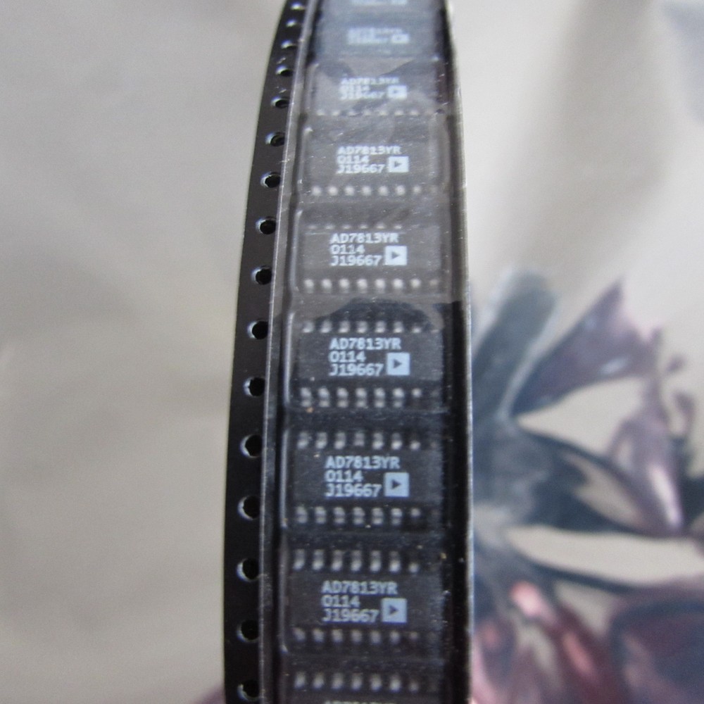 AD7813YR AD High-Speed Microprocessor Compatible 8 -10 bit Analog - Digital IC