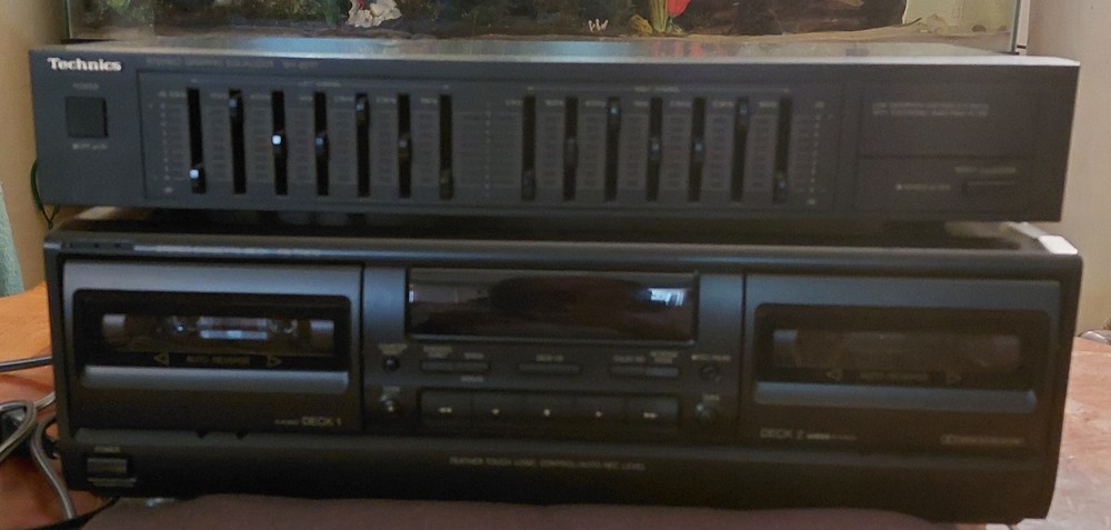 Technics SH-8017 Analog Stereo Technics Graphic Equalizer, Black, RCA  In/Output