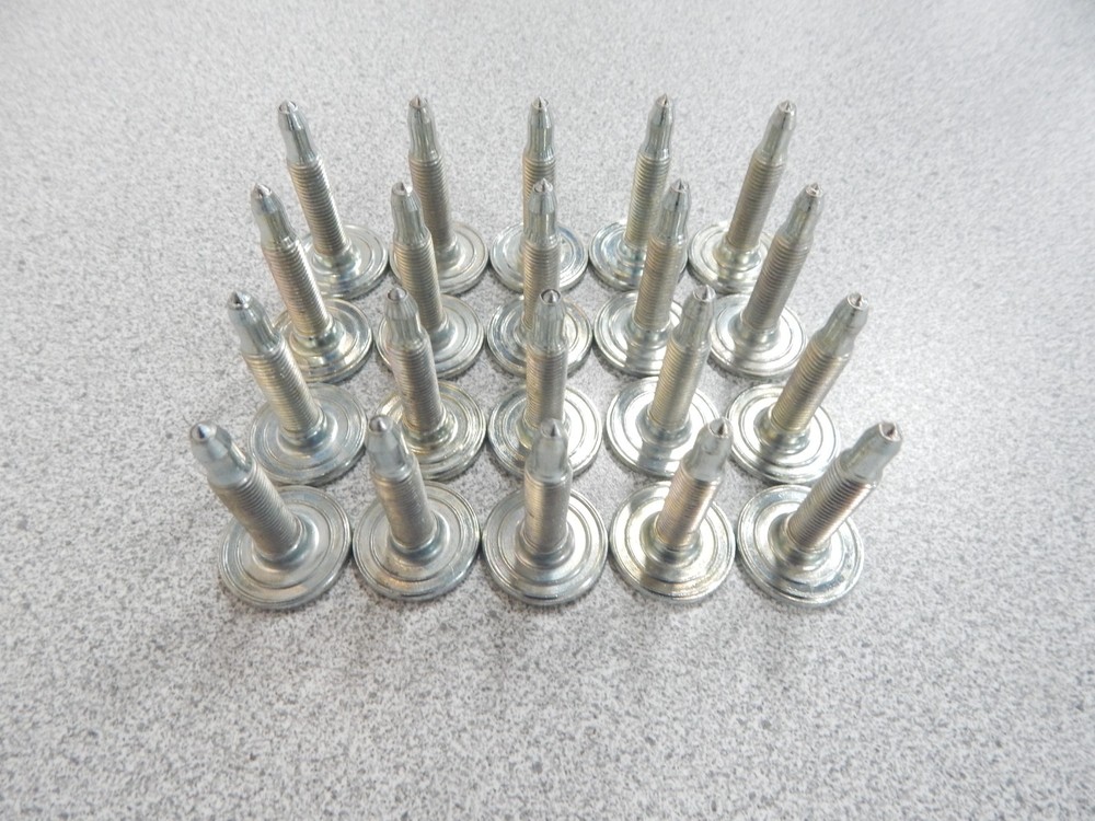 Snow Studs Snowmobile Warthog 1.325" Stud 20 Pack - W1325CS