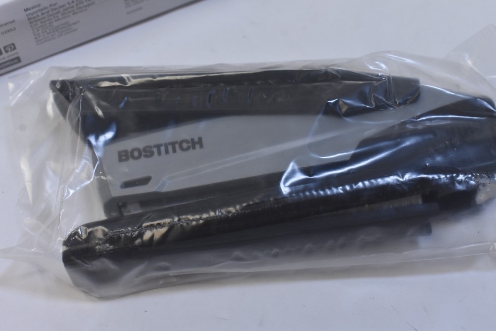 Bostitch EcoStapler Desktop Stapler 20 Sheet Capacity Moss Eco Friendly