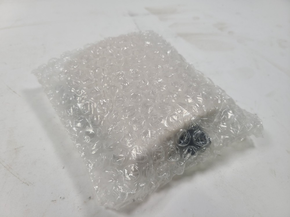 Dakota Micro_WA8P_WHITE_Panel Mount Directional Antenna_8DBI