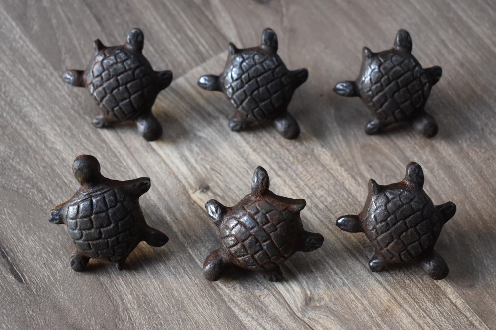 Vintage Cast Iron Turtoise Drawer Pulls Cabinet Knobs Vintage distressed 6 pic