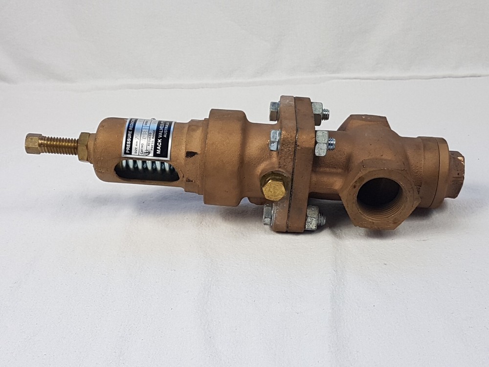 Mack 7938 Brass Valve Series B1 - 100 kPa - 25mm - 1-1/4 inch port - Unused