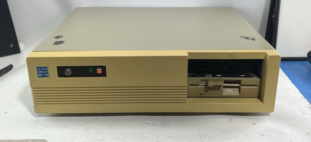 DTK COMPUTER SHO TRONICS TURBO JET 88-10 DATA-1000 CLONE COMPUTER